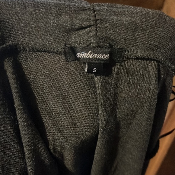 Never worn! Gray cardigan - Picture 3 of 3